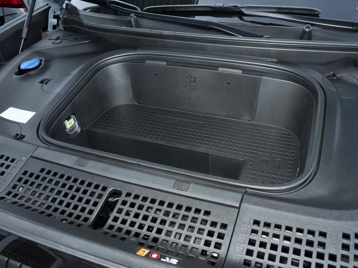 Hyundai IONIQ 9 UNIQ LEDER HuD 360° MATRIX PANO CARPLAY