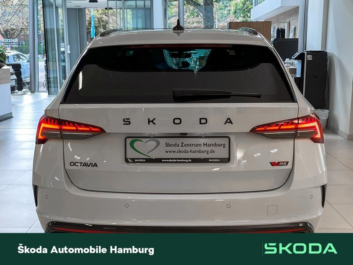 Skoda Octavia Combi RS 2,0 TSI AHK PANO STANDHZG AREA VIEW