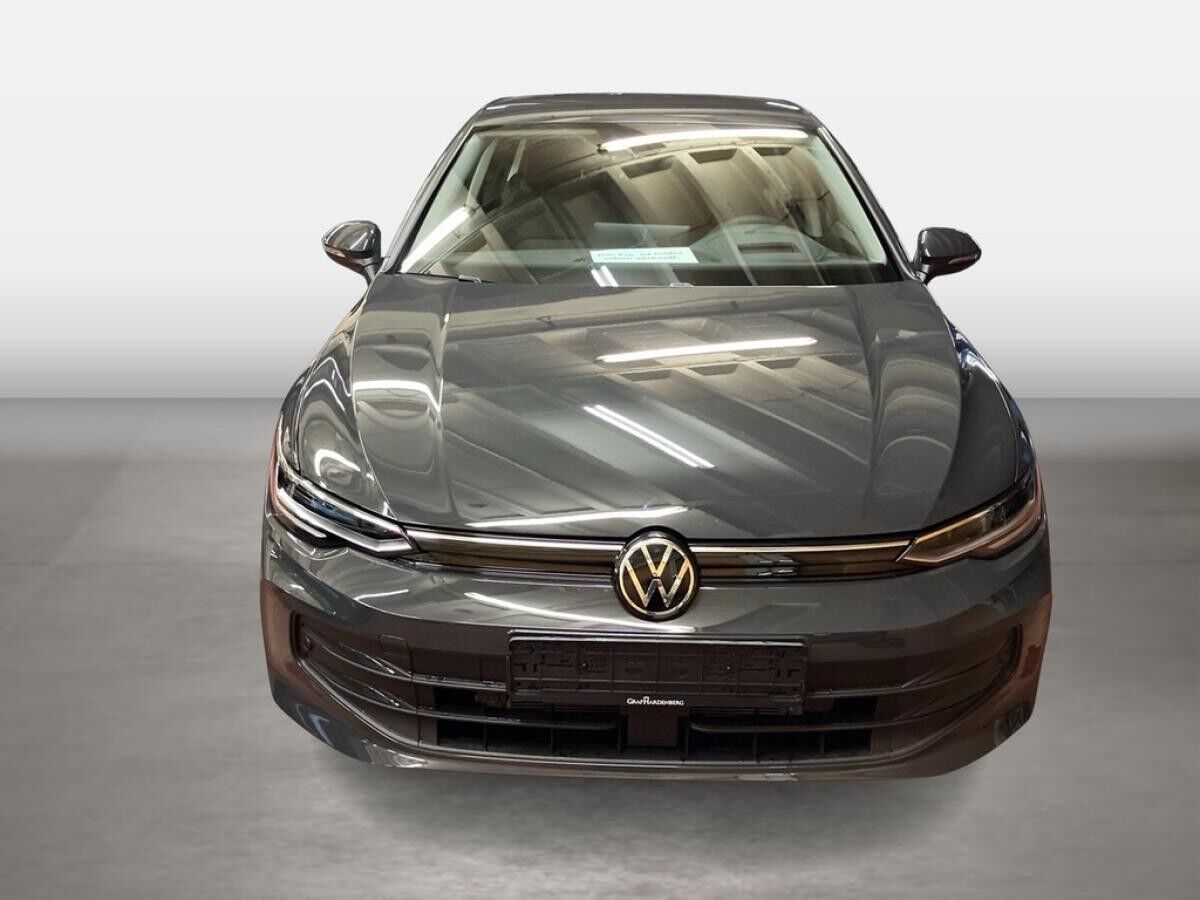 Volkswagen Golf VIII Lim. Life 1.5 l eTSI | SOFORT VERFÜGBAR !