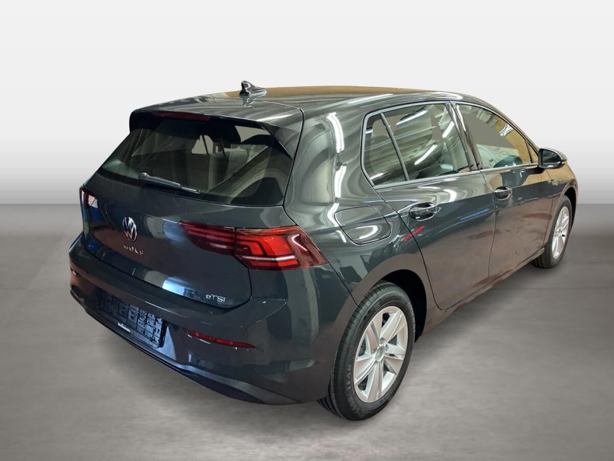 Volkswagen Golf VIII Lim. Life 1.5 l eTSI | SOFORT VERFÜGBAR !