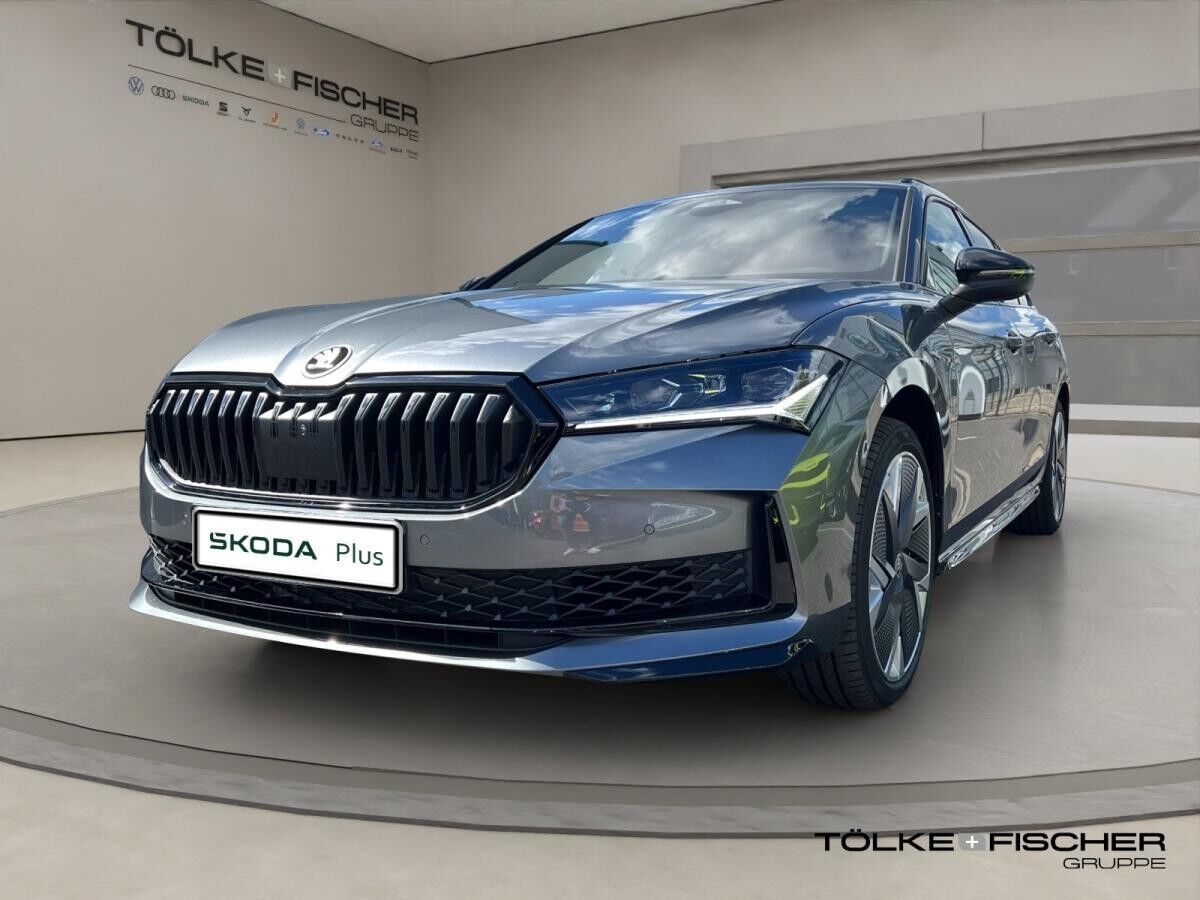 Skoda Superb Combi Sportline SOFORT VERFÜGBAR! Navi DCC PANO AHK eHeck