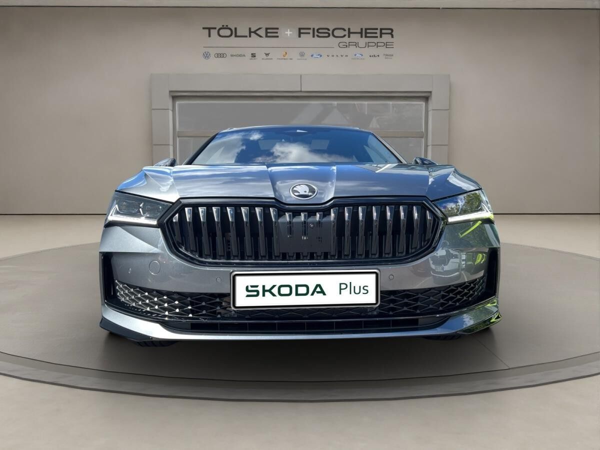 Skoda Superb Combi Sportline SOFORT VERFÜGBAR! Navi DCC PANO AHK eHeck