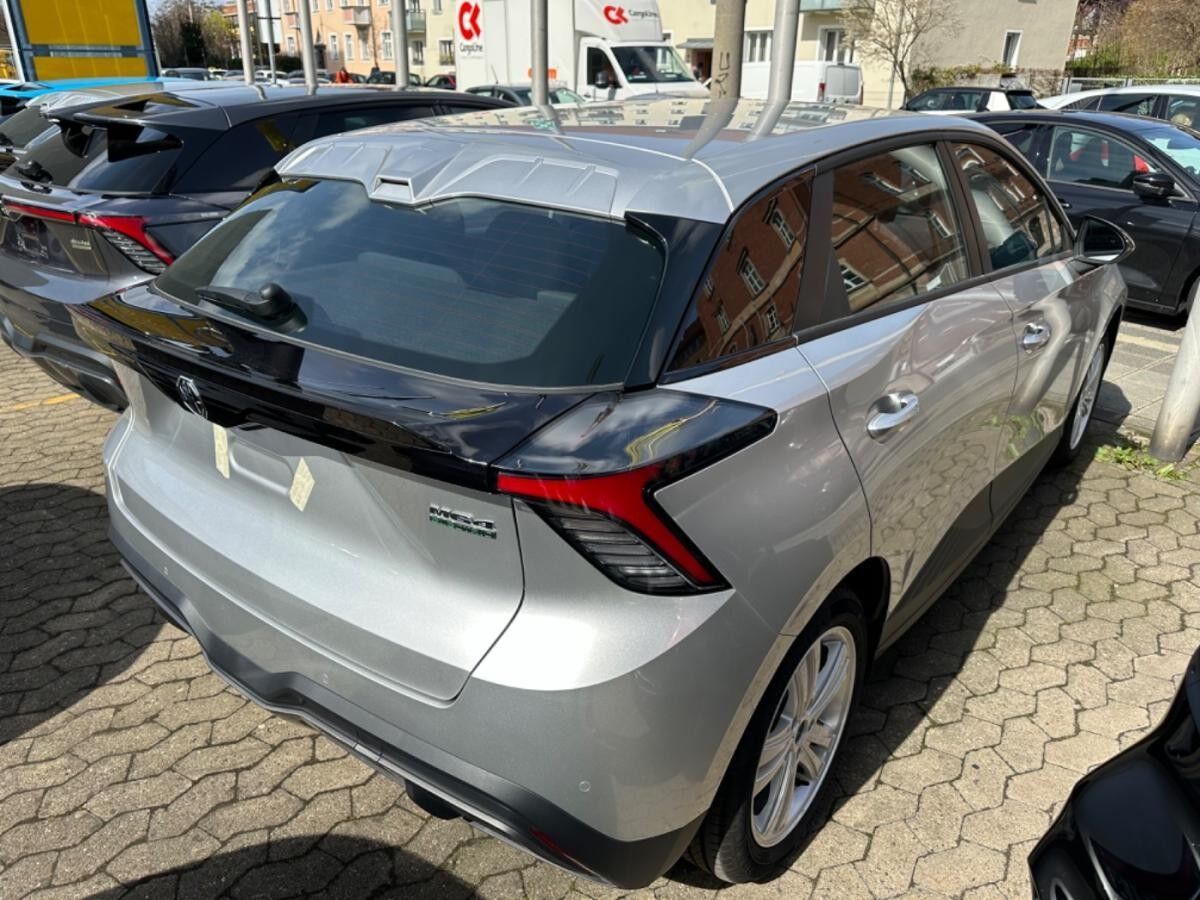 MG MG4 4 Standard h SpurH LED KlimaA PDC ACC