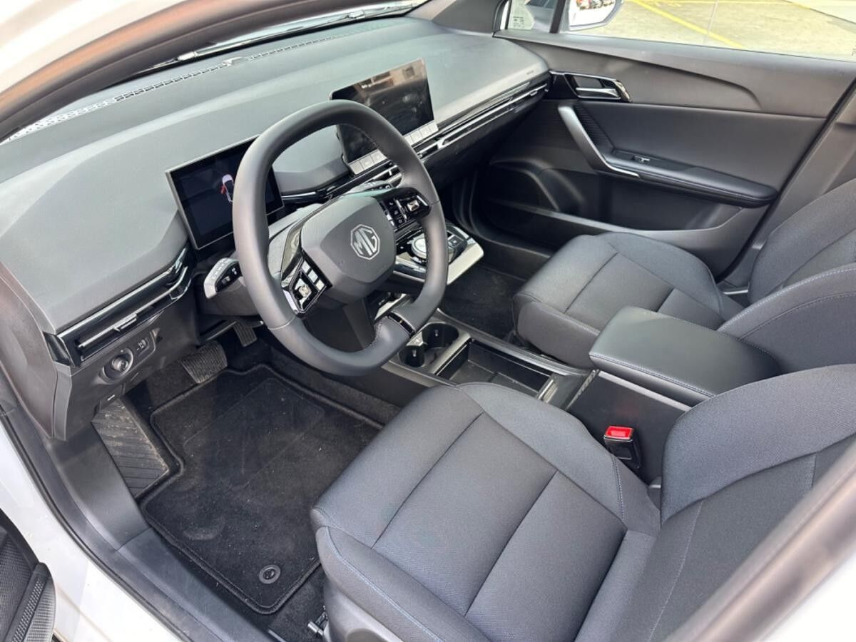 MG MG4 4 Standard h SpurH LED KlimaA PDC ACC