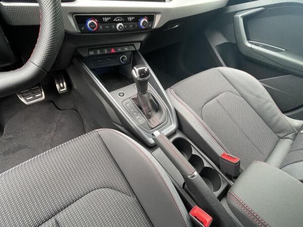 Audi A1 SB 35 TFSI S line LED SONOS Kamera Teilleder