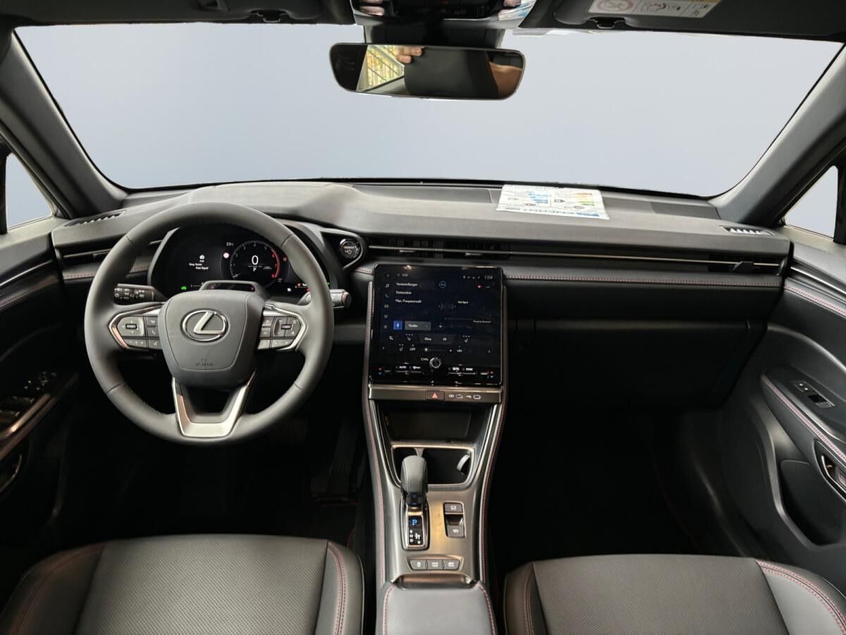 Lexus LBX Elegant Black Edition | FWD | Komfort Paket | sofort verfügbar Lexus LBX Elegant Black Edition | FWD | Komfort Paket | sofort verfügbar