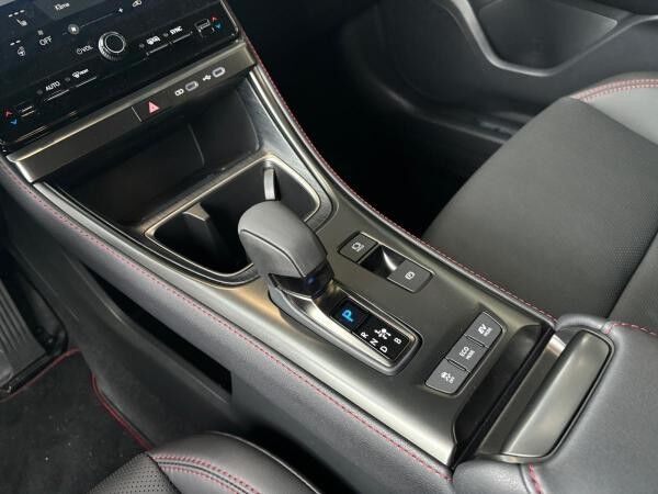 Lexus LBX Elegant Black Edition | FWD | Komfort Paket | sofort verfügbar