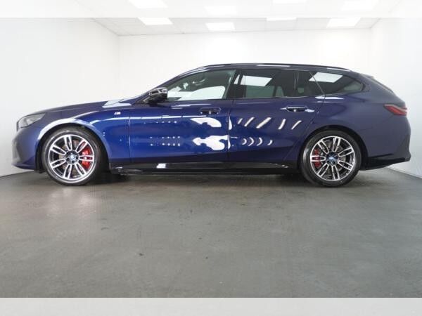 BMW i5 M60 xDr Touring M Sport Pro AHK,360 GRAD KAMERA,SITZBELÜFTUNG,AUTOBAHNASSISTENT,GLASDACH