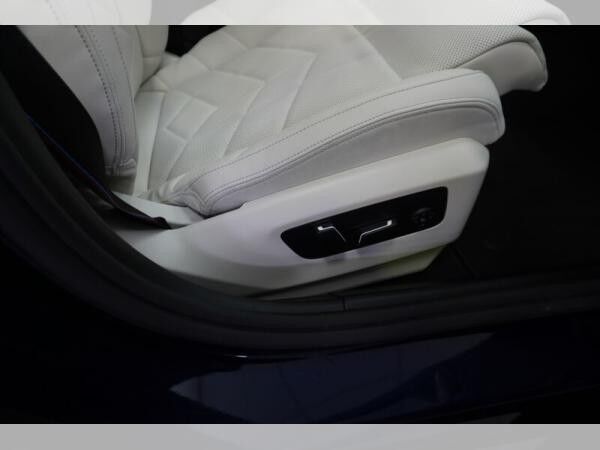 BMW i5 M60 xDr Touring M Sport Pro AHK,360 GRAD KAMERA,SITZBELÜFTUNG,AUTOBAHNASSISTENT,GLASDACH