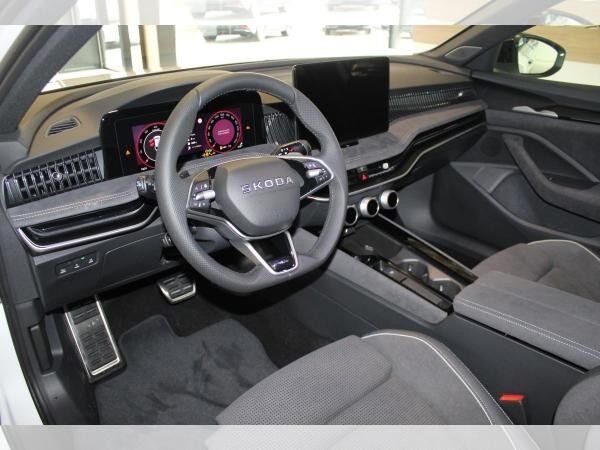 Skoda Superb Combi Sportline 2,0 TDI 110 kW 7-Gang-DSG