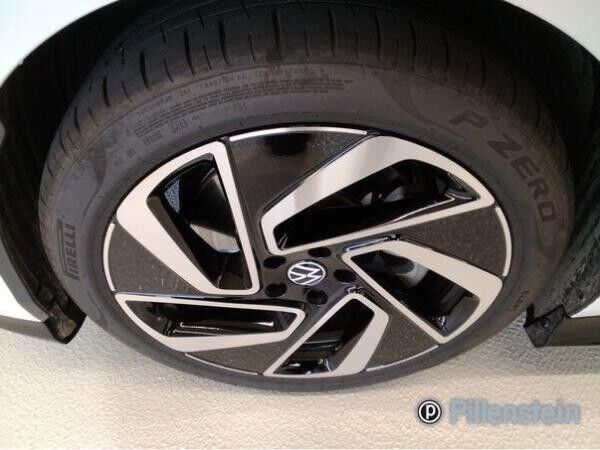 Volkswagen ID.7 Pro Tourer MATRIX+AHK+ERGO+NAVI+ALU20+MASSA