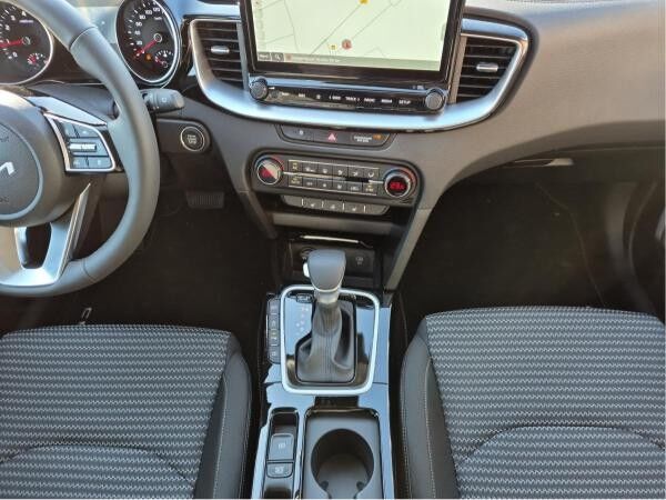 Kia Ceed 1.5T DCT7 ULTIMATE | STYLE | SOUND | GEWERBLICH