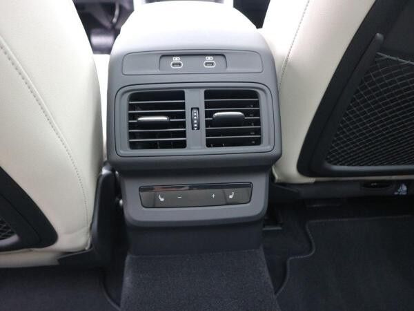 Audi Q5 SUV TDI quattro S line edition one*AHK*PANO*