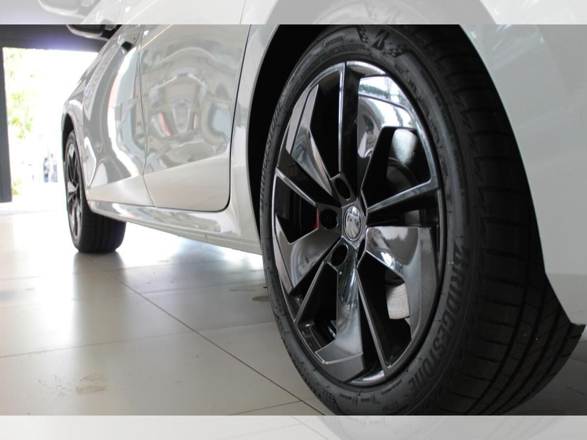 Skoda Octavia Combi RS 2,0 TSI 195 kW 7-Gang-DSG