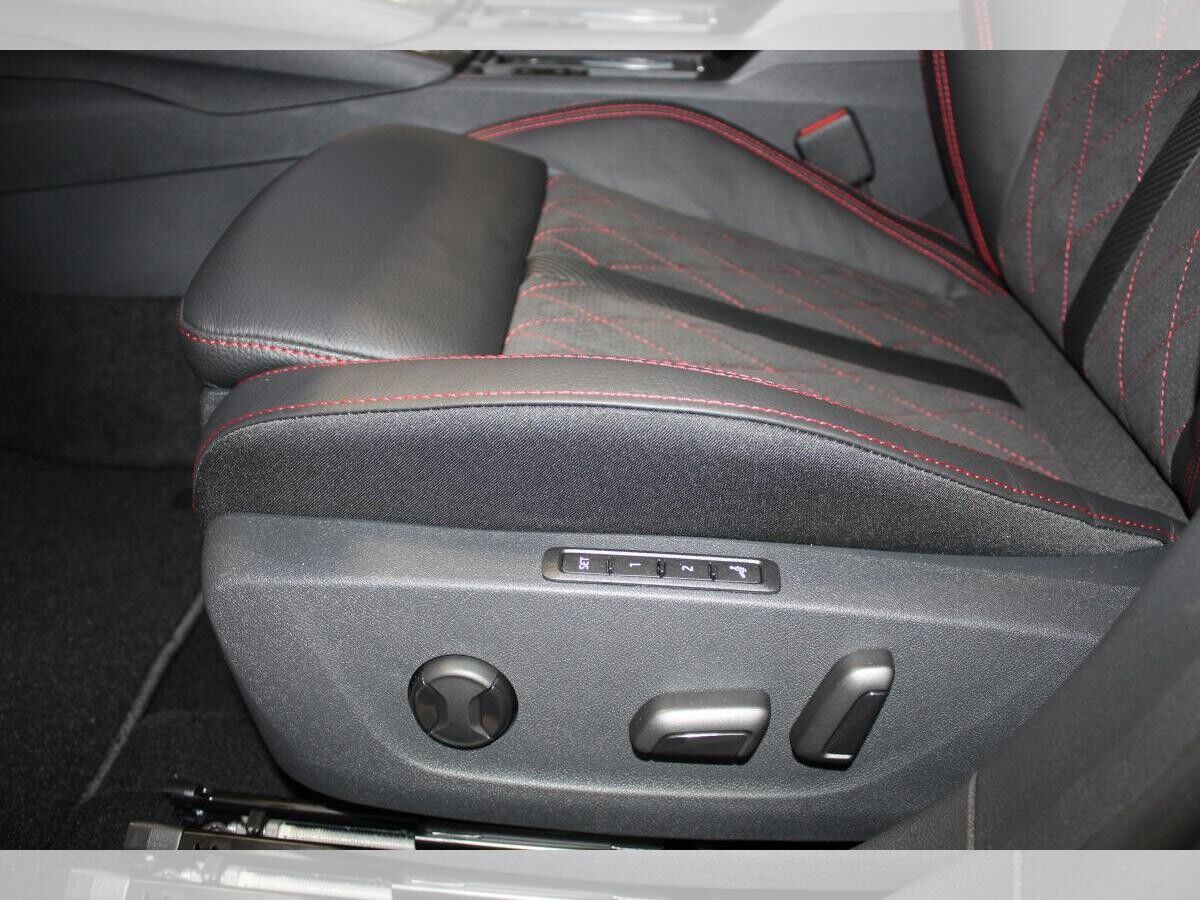 Skoda Octavia Combi RS 2,0 TSI 195 kW 7-Gang-DSG