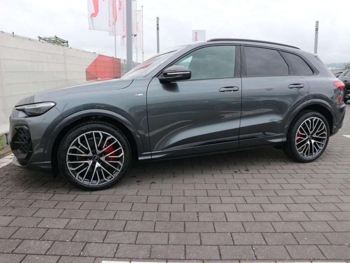 Audi Q5 SUV TDI quattro*S line*TECH PRO*MEMORY*LUFT* Audi Q5 SUV TDI quattro*S line*TECH PRO*MEMORY*LUFT*