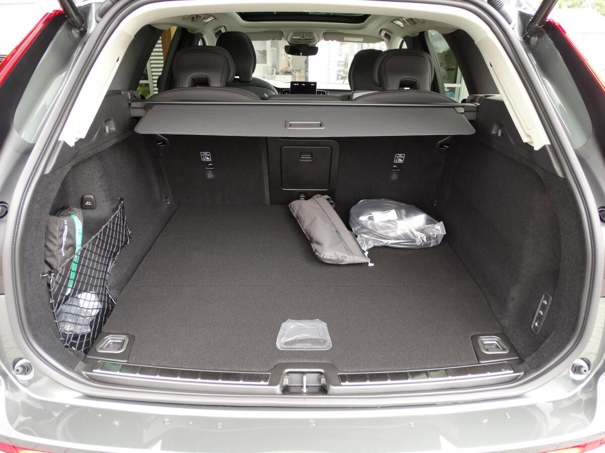 Volvo XC60 T6 AWD Plus Dark