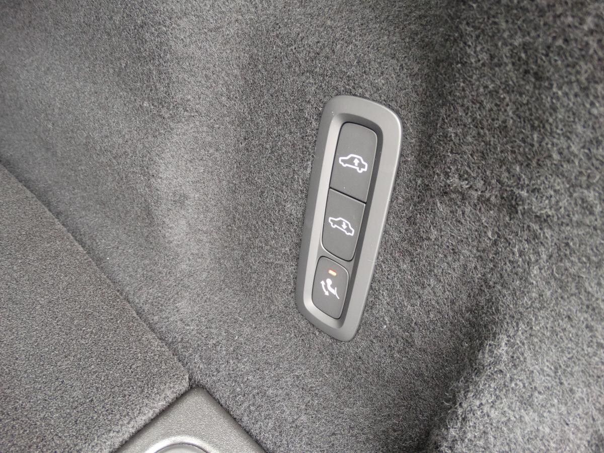 Volvo XC60 T6 AWD Plus Dark