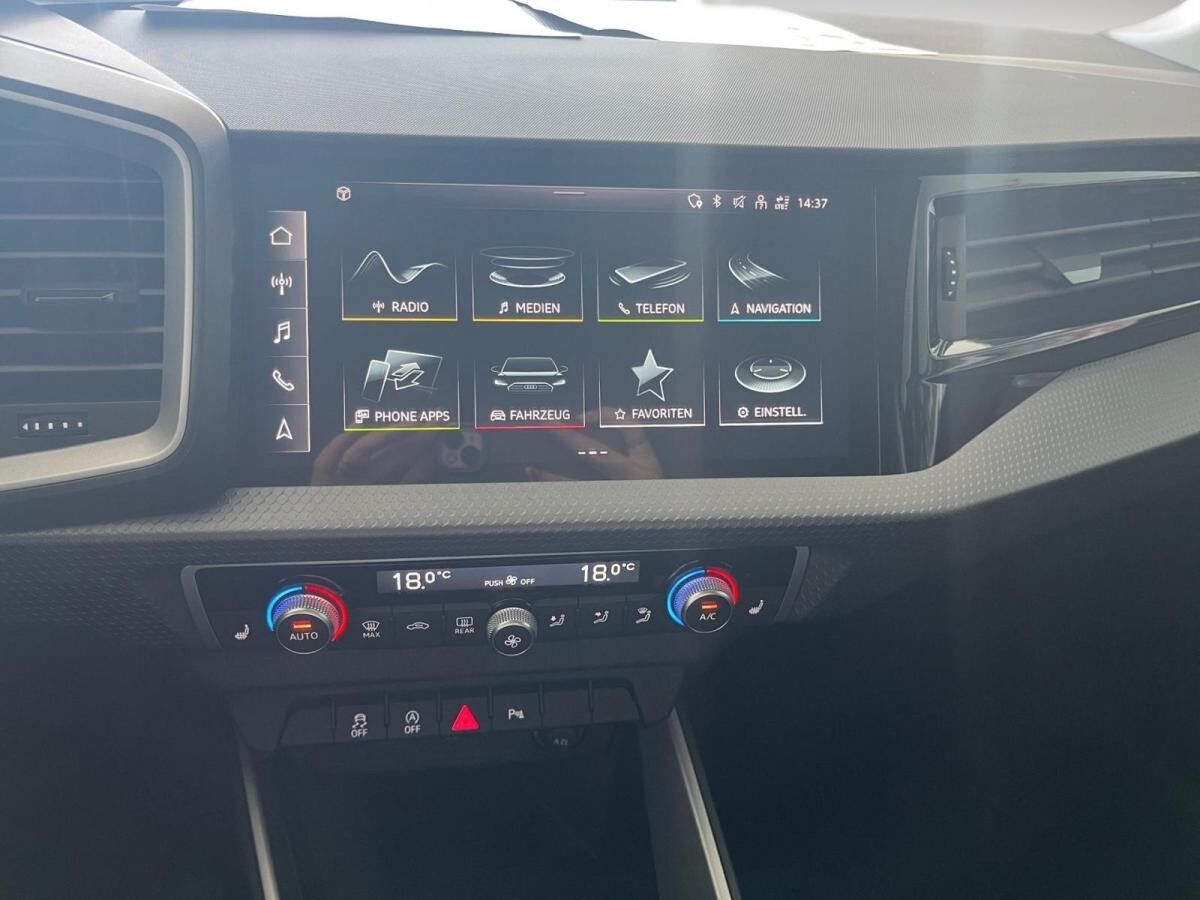 Audi A1 Sportback advanced 30TFSI PDC,KAMERA,LED,SHZ,GRA,17ALU,5J-GARANTIE