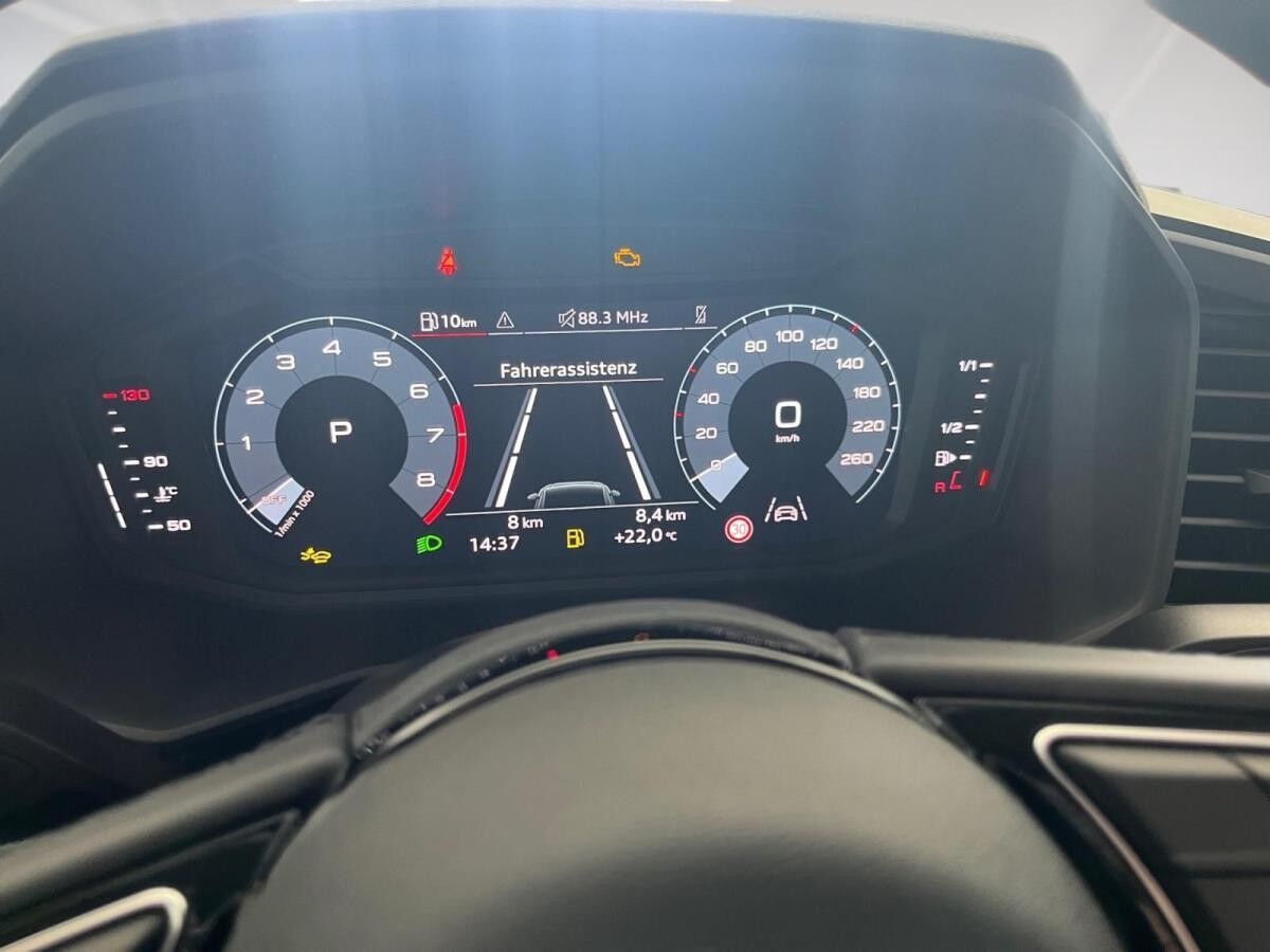 Audi A1 Sportback advanced 30TFSI PDC,KAMERA,LED,SHZ,GRA,17ALU,5J-GARANTIE