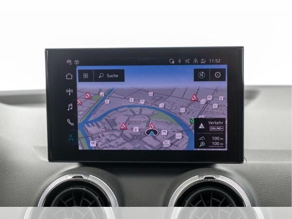 Audi Q2 Advanced 35 TFSI S tr. AHK MATRIX PANO RFK