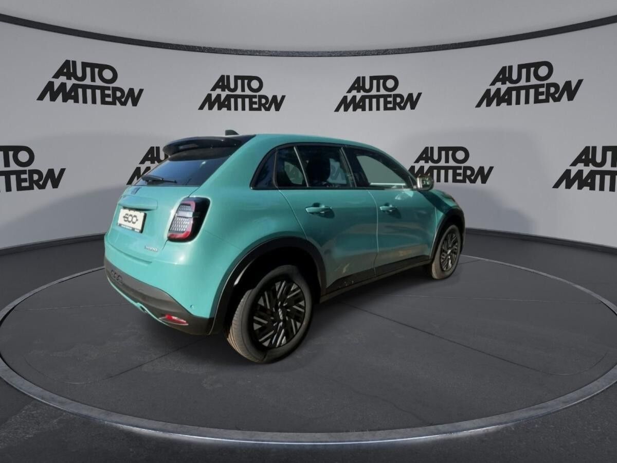 Fiat 600 Hybrid NAVI|LED|SHZ|CarPlay|Bluetooth|USB