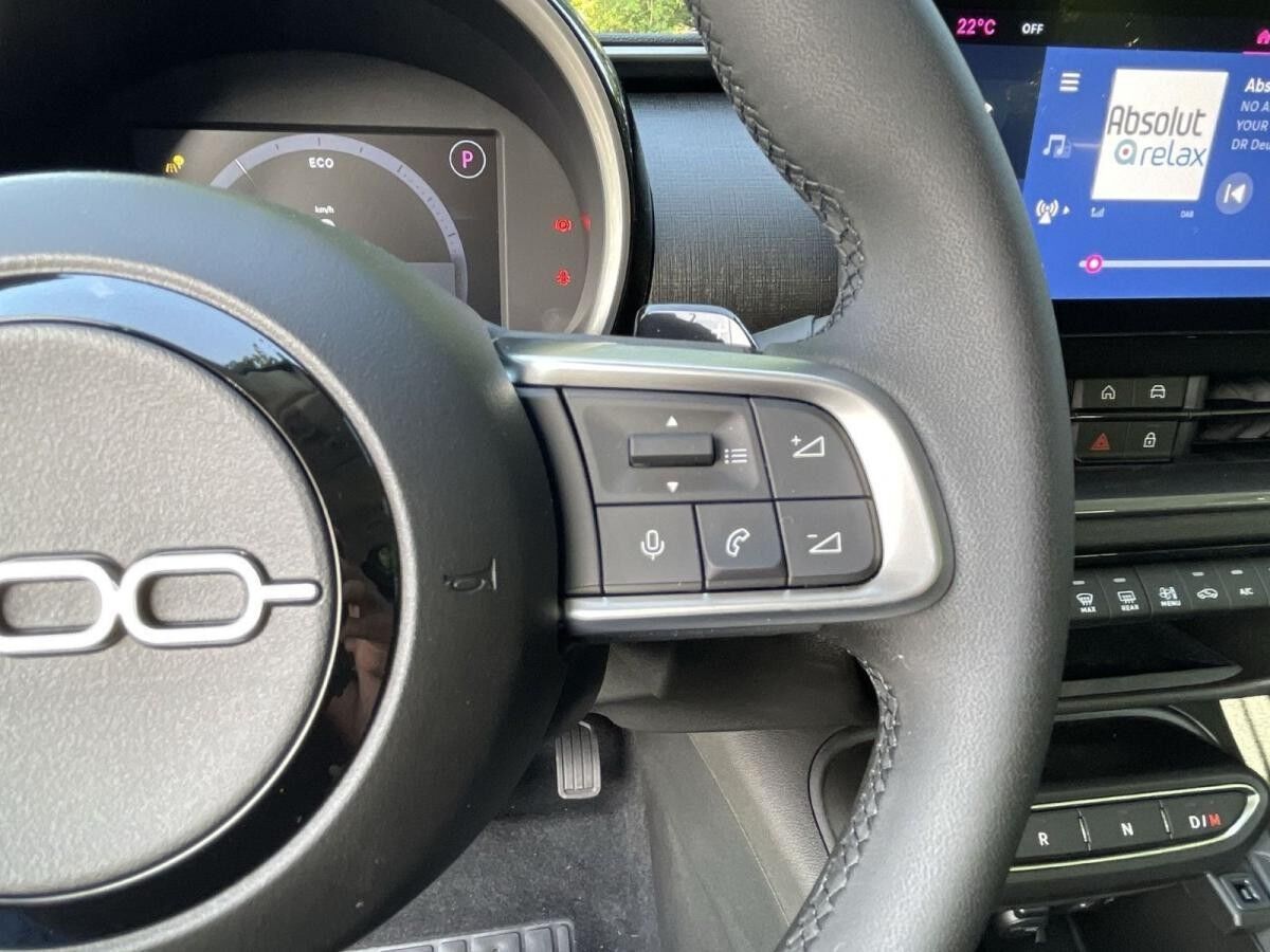 Fiat 600 Hybrid NAVI|LED|SHZ|CarPlay|Bluetooth|USB