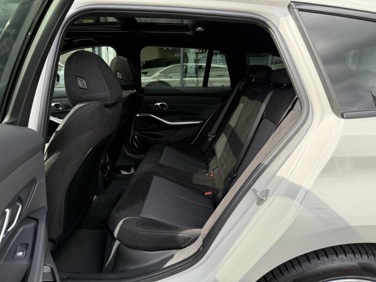 BMW 330 e Touring M Sportpaket Stop&Go FACLIFT BMW 330 e Touring M Sportpaket Stop&Go FACLIFT