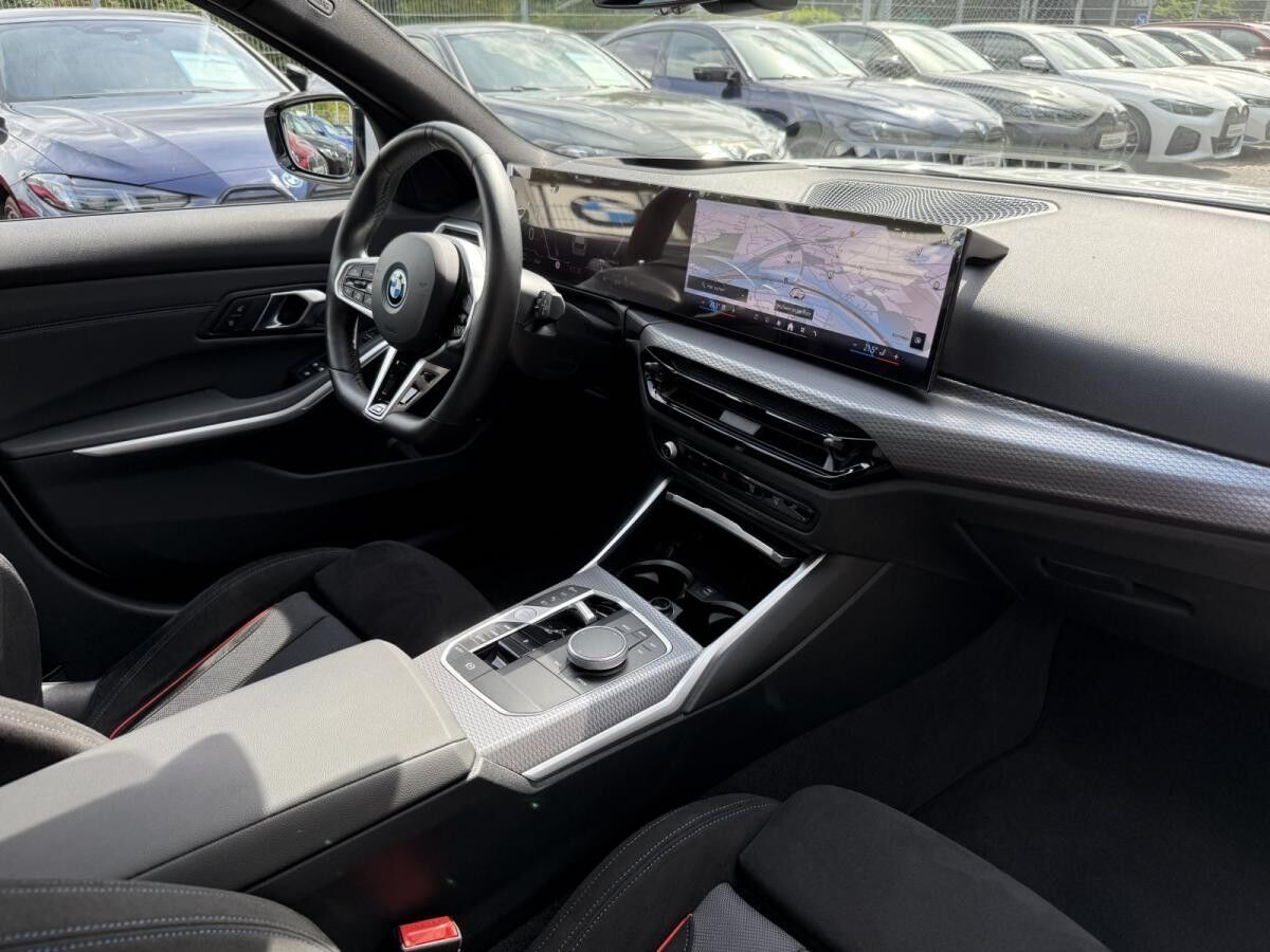 BMW 330 e Touring M Sportpaket Stop&Go FACLIFT BMW 330 e Touring M Sportpaket Stop&Go FACLIFT