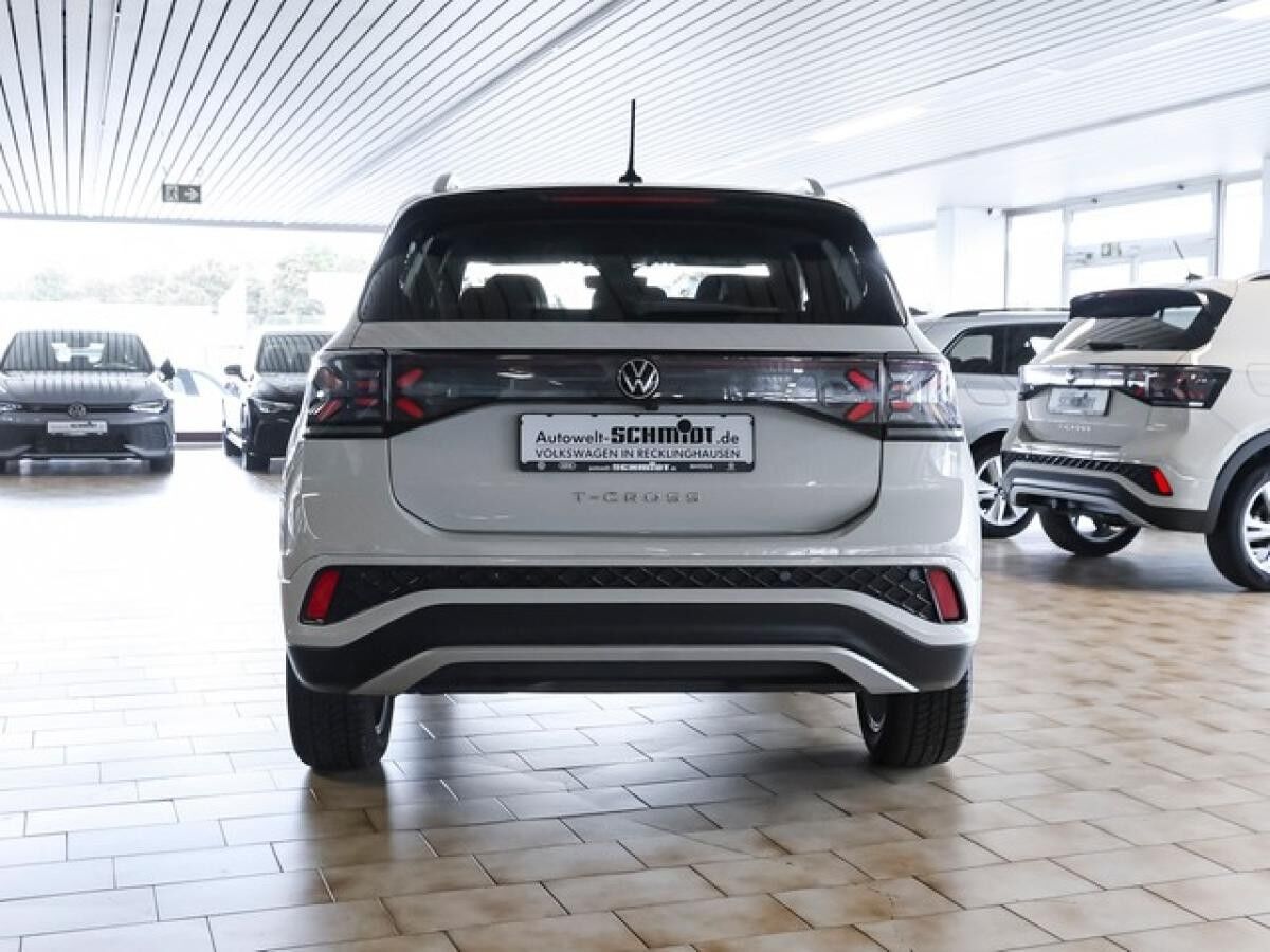 Volkswagen T-Cross 1,0 TSI DSG R-Line ACC Matrix AHKK R-Kamera Navi