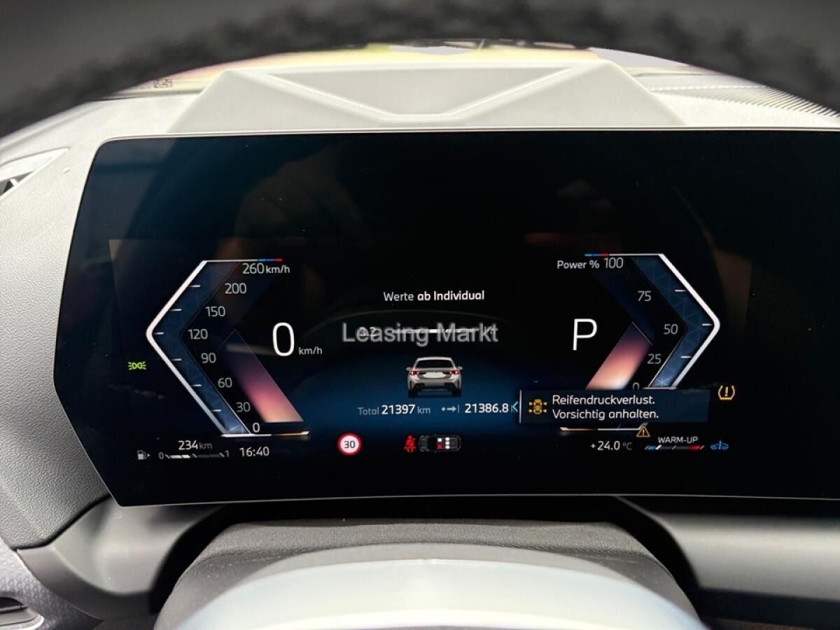 BMW 120 M Sport / NP= 51.220,- / AHK / Bowers /