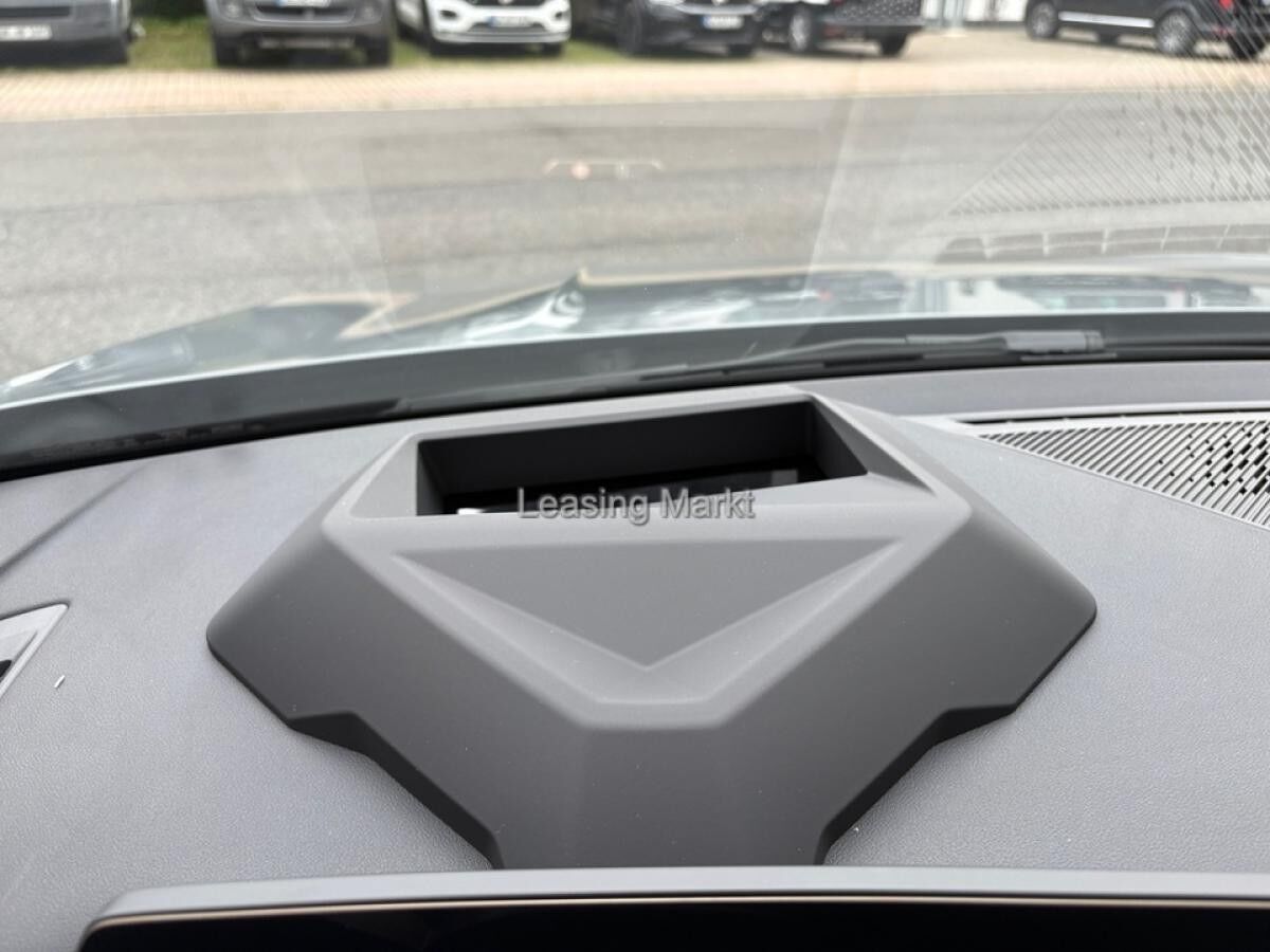 BMW 120 M Sport / NP= 51.220,- / AHK / Bowers /