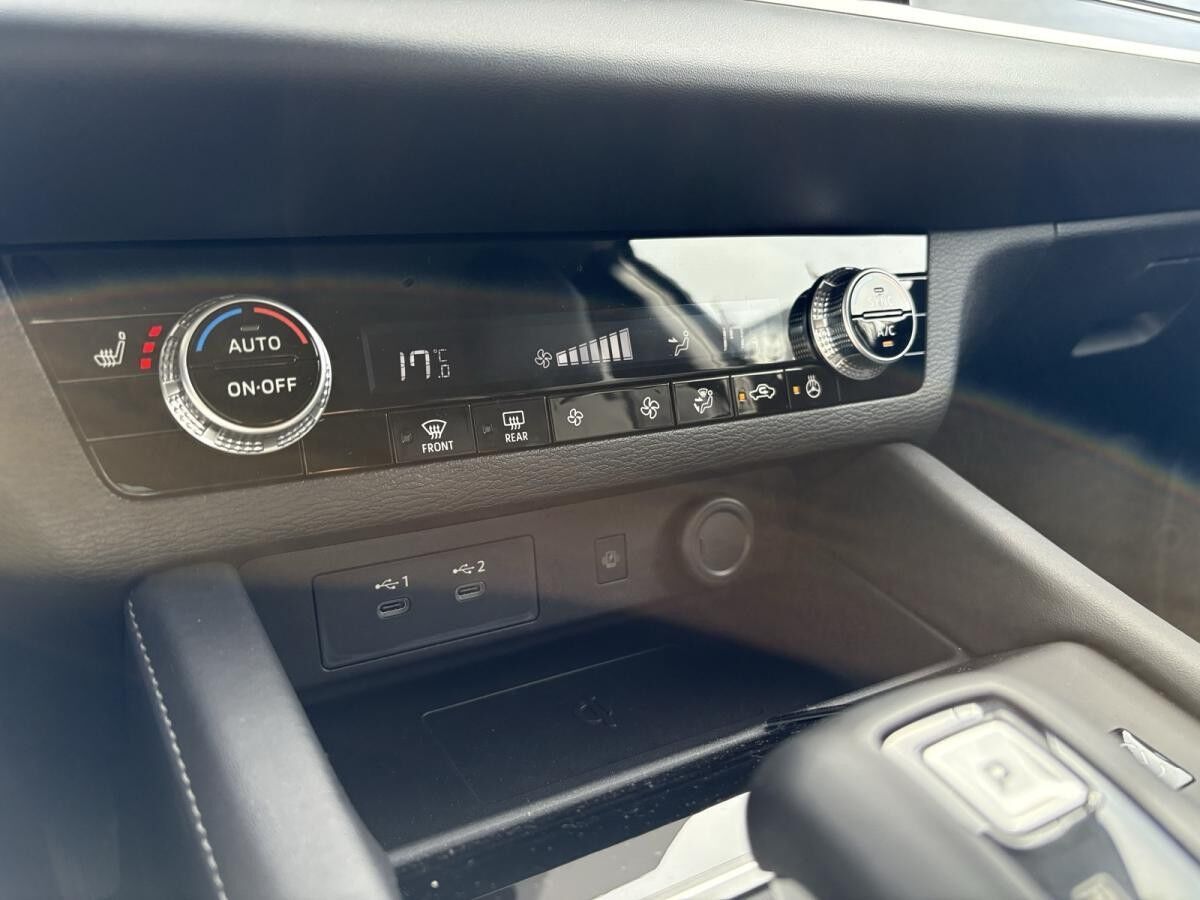 Mitsubishi Outlander Plug-in Hybrid Intro Edition 2.4l