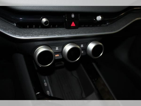 Skoda Superb Combi Selection 2,0 TDI 110 kW 7-Gang-DSG