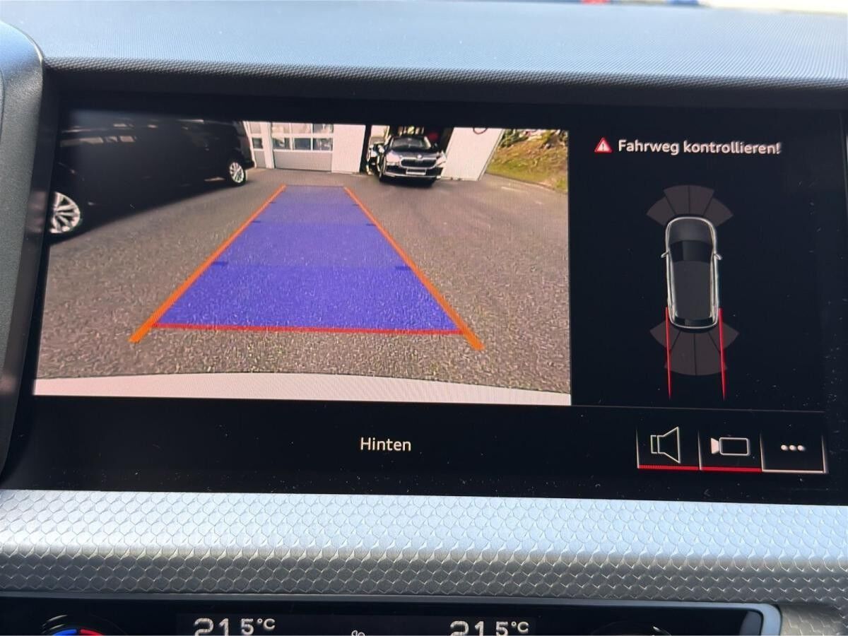 Audi A1 Sportback S line 35 TFSI S tronic Optik schw.