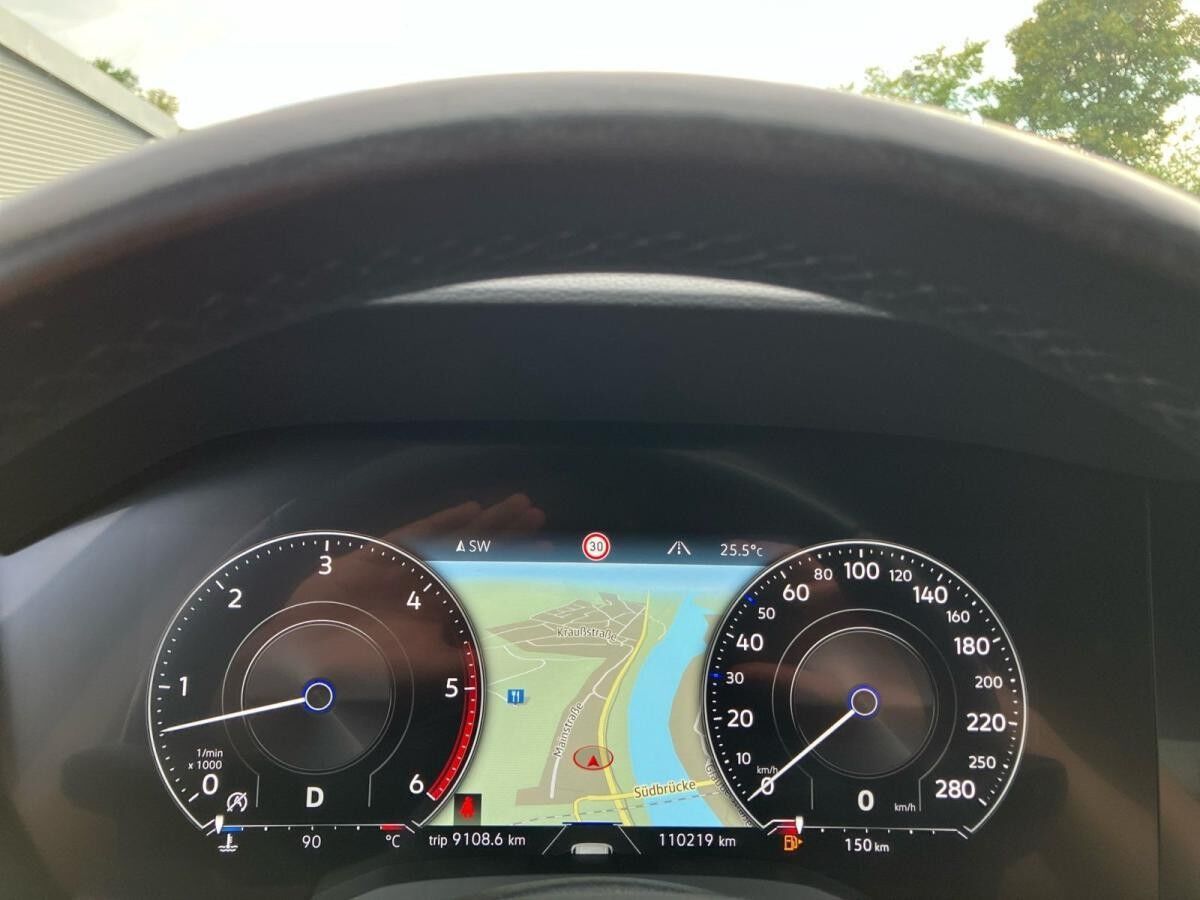 Volkswagen Touareg Elegance 3.0 TDI 4M DSG / Matrix, AHK