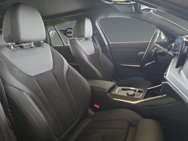 BMW 330 e xDrive Tour. M Sport *Pano*DrivingAss*HeadUp*H/K*Kamera*Komfortzugang*