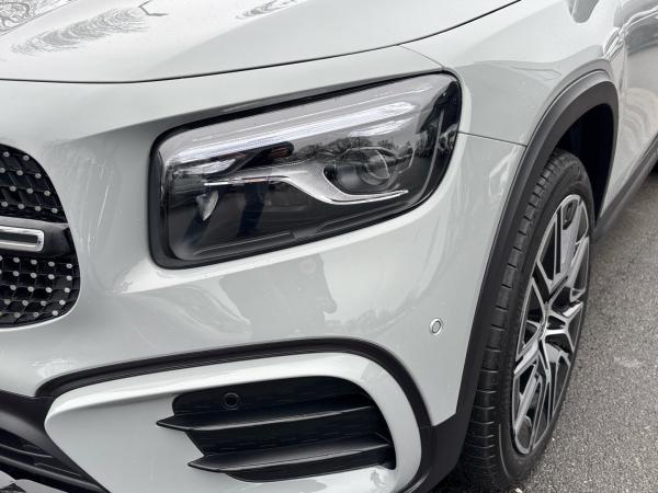 Mercedes-Benz GLB 200 d AMG Night Multibeam Pano AHK 7-Sitzer