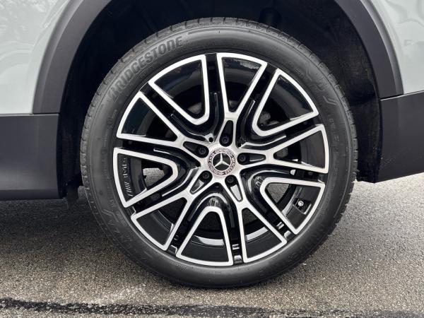 Mercedes-Benz GLB 200 d AMG Night Multibeam Pano AHK 7-Sitzer