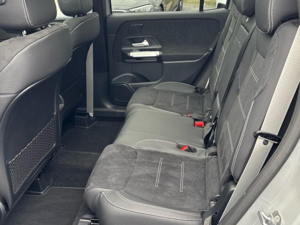 Mercedes-Benz GLB 200 d AMG Night Multibeam Pano AHK 7-Sitzer