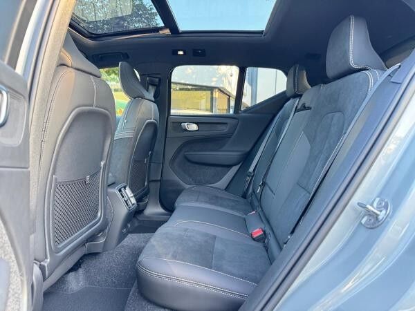 Volvo EX40 Twin Motor ULTRA  -BLACK EDITION - Sofort lieferbar!