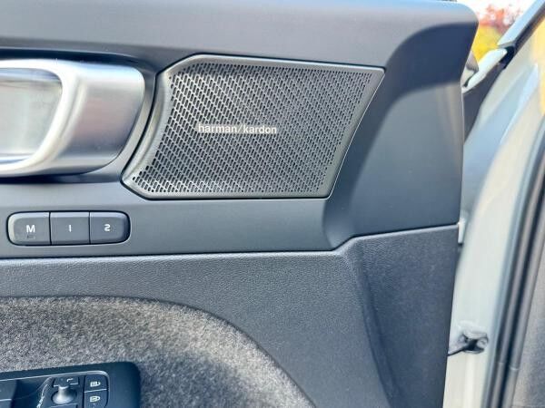 Volvo EX40 Twin Motor ULTRA  -BLACK EDITION - Sofort lieferbar!