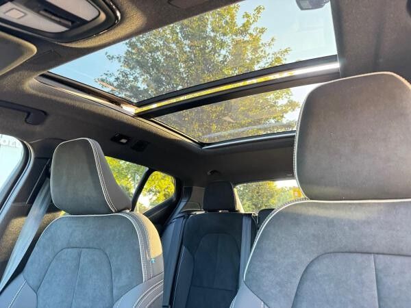 Volvo EX40 Twin Motor ULTRA  -BLACK EDITION - Sofort lieferbar!
