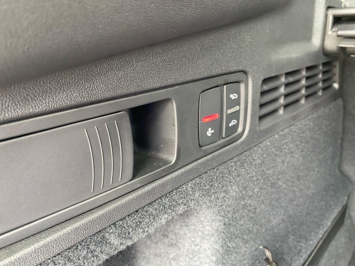 Audi Q5 Sportback e-hybrid quattro AHK 360° Audi Q5 Sportback e-hybrid quattro AHK 360°