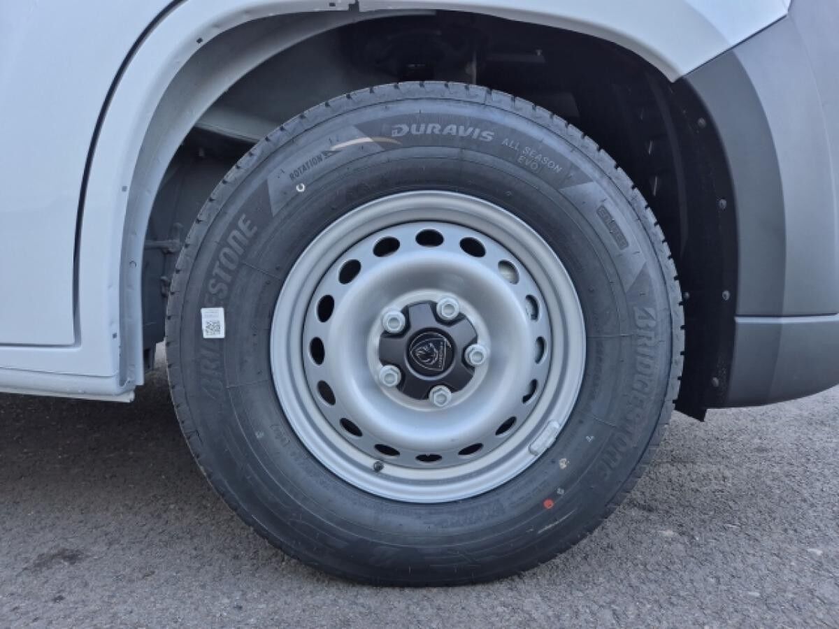 Peugeot Boxer 35 L3H2 BLUE HDI 140 AUTOMATIK