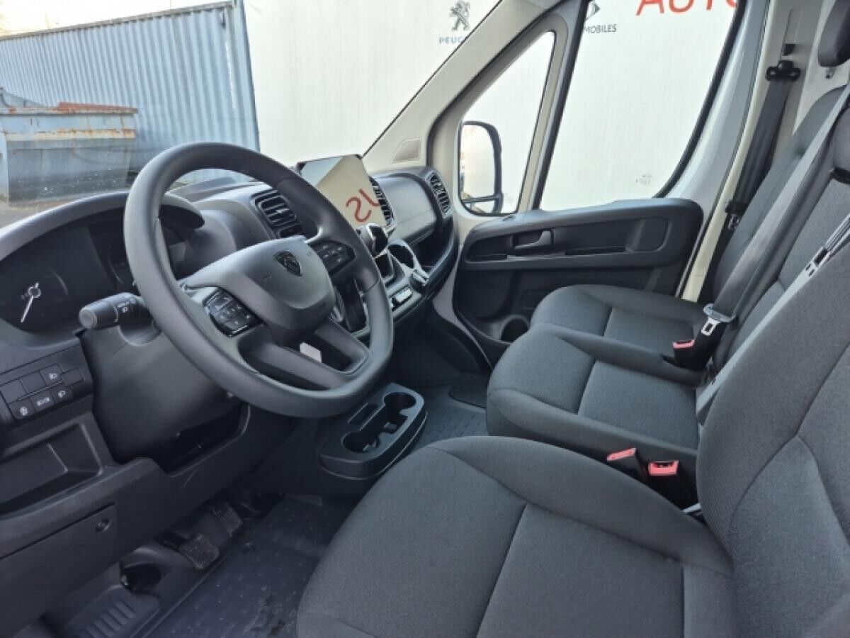 Peugeot Boxer 35 L3H2 BLUE HDI 140 AUTOMATIK