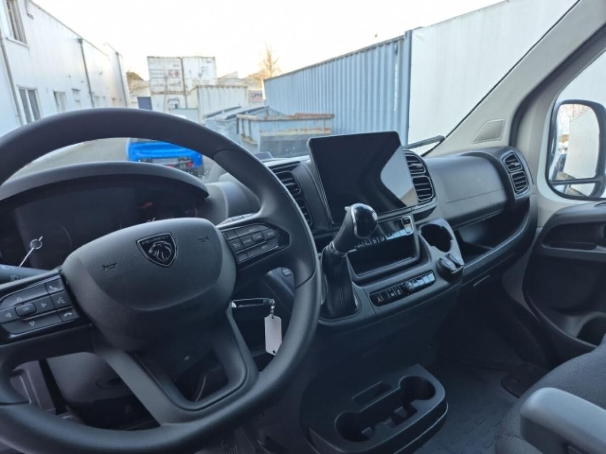 Peugeot Boxer 35 L3H2 BLUE HDI 140 AUTOMATIK