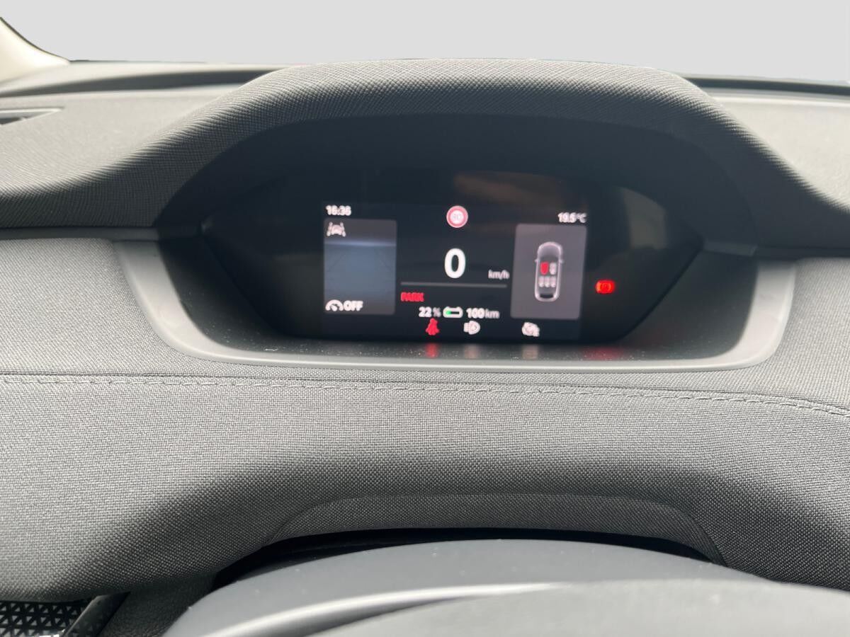 Skoda Elroq 50 Tour Wärmepumpe AHK Plus