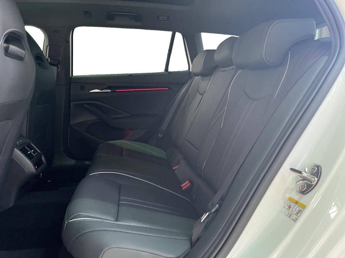 Skoda Superb Com. SL 1.5 TSI iV DSG Skoda Superb Com. SL 1.5 TSI iV DSG