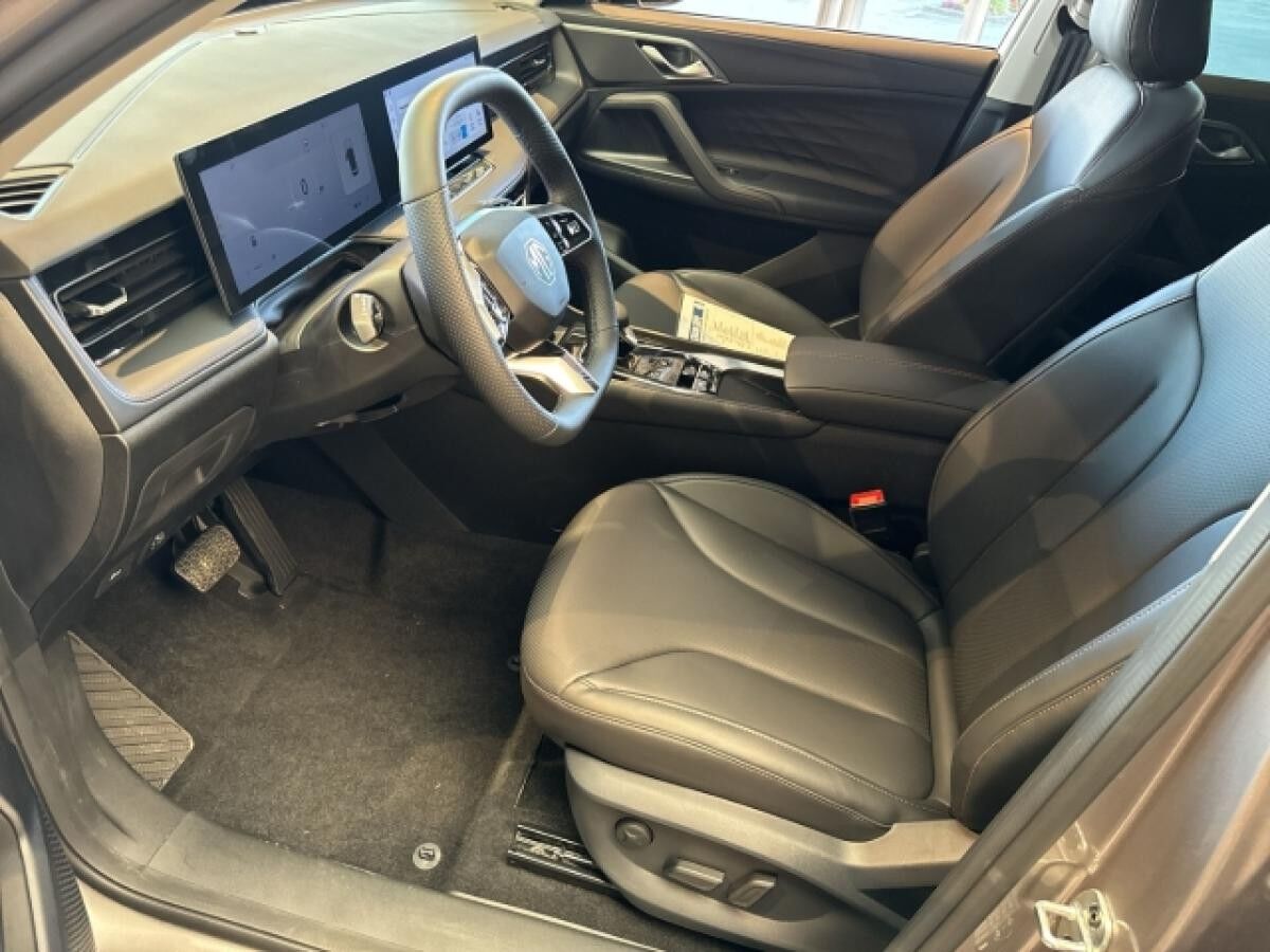 MG HS Comfort Aut. 1,5l Benziner versch. Farben